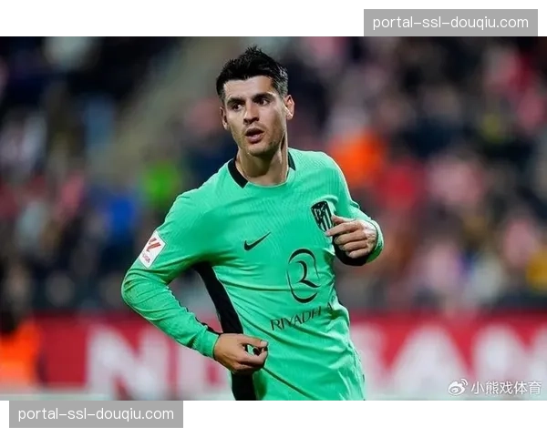 “西甲之星”走进医院，莫拉塔、格列兹曼探望患病儿童