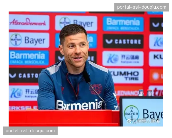 哈维·阿隆索确认勒沃库森全员健康，可全力出战对阵莱比锡关键战