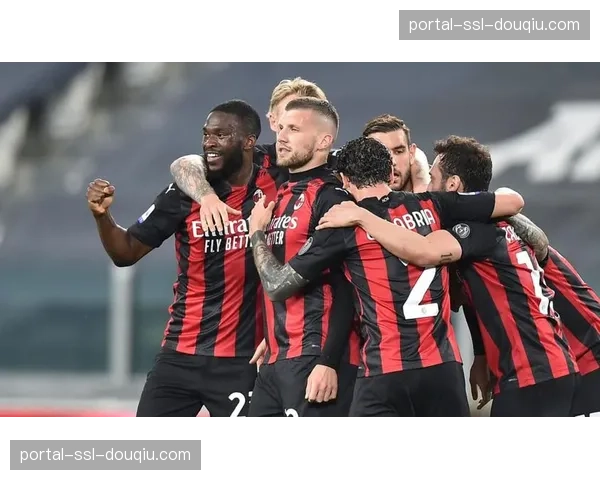 升班马科莫防守数据力压传统豪门，法布雷加斯战术受赞誉